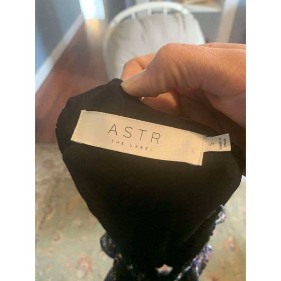 ASTR the Label Bubble Sleeve Floral Sweatheart Slit Maxi Dress, size S - Picture 2 of 5